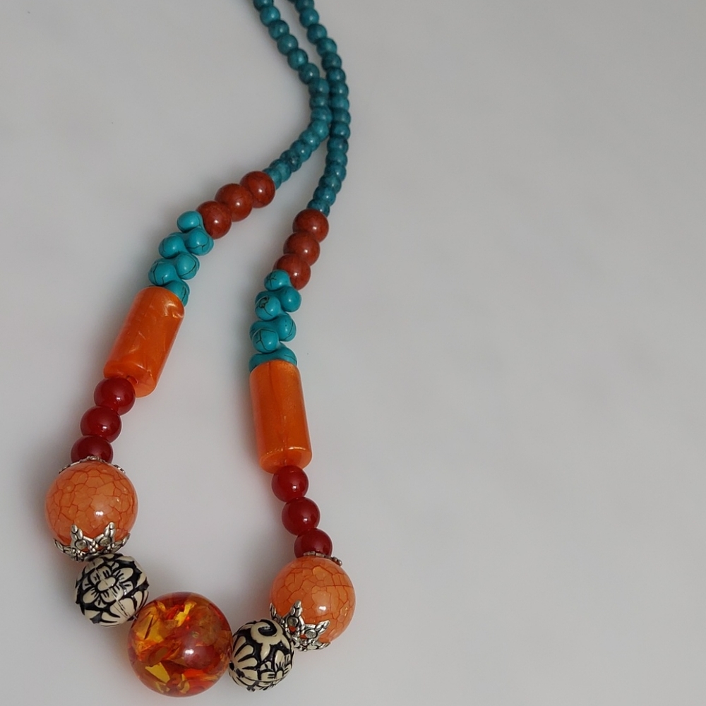 Mix with large orange beads necklace - Picture 3 of 13